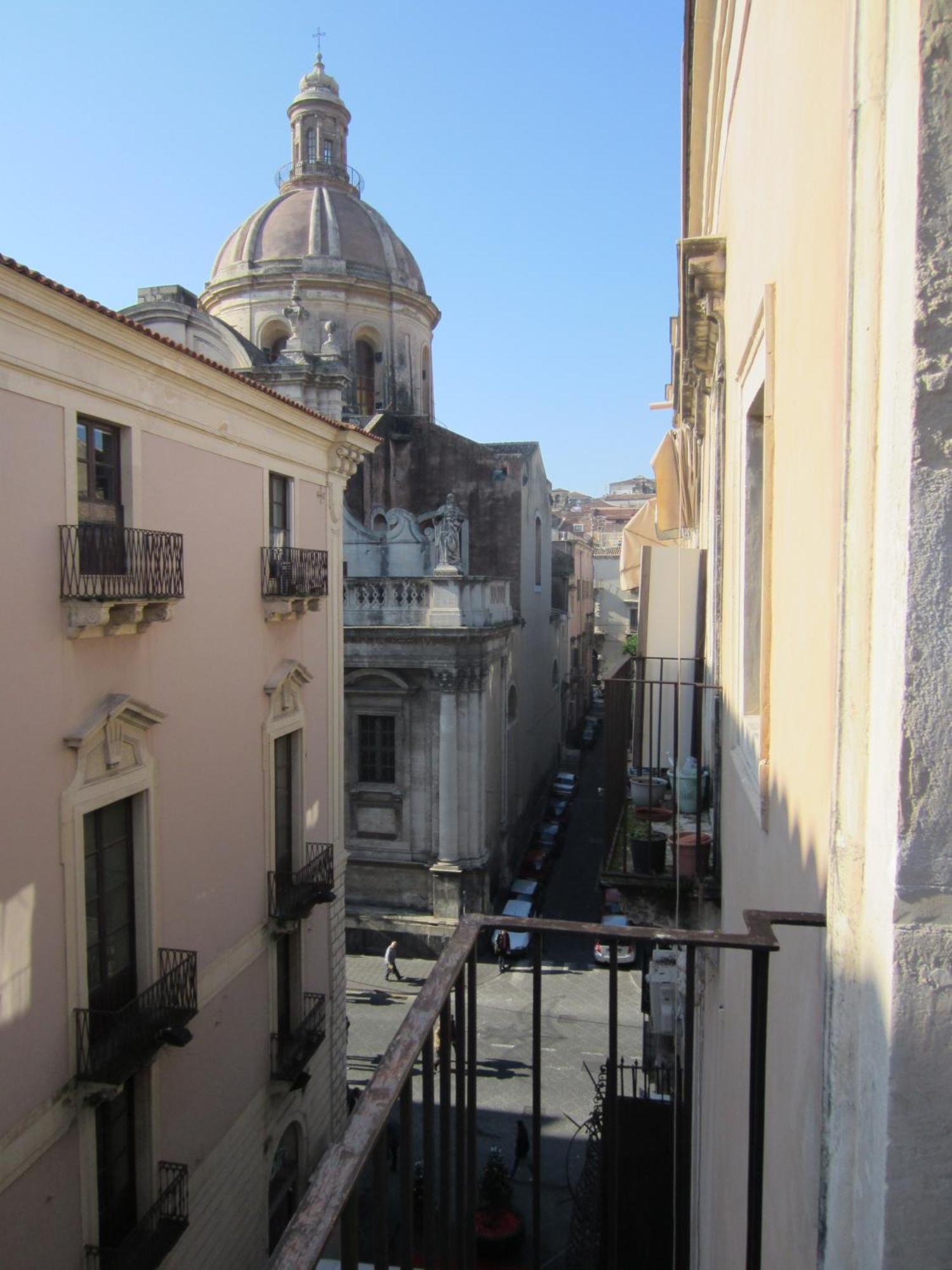 I Vespri Bed & Breakfast Catania Exterior photo