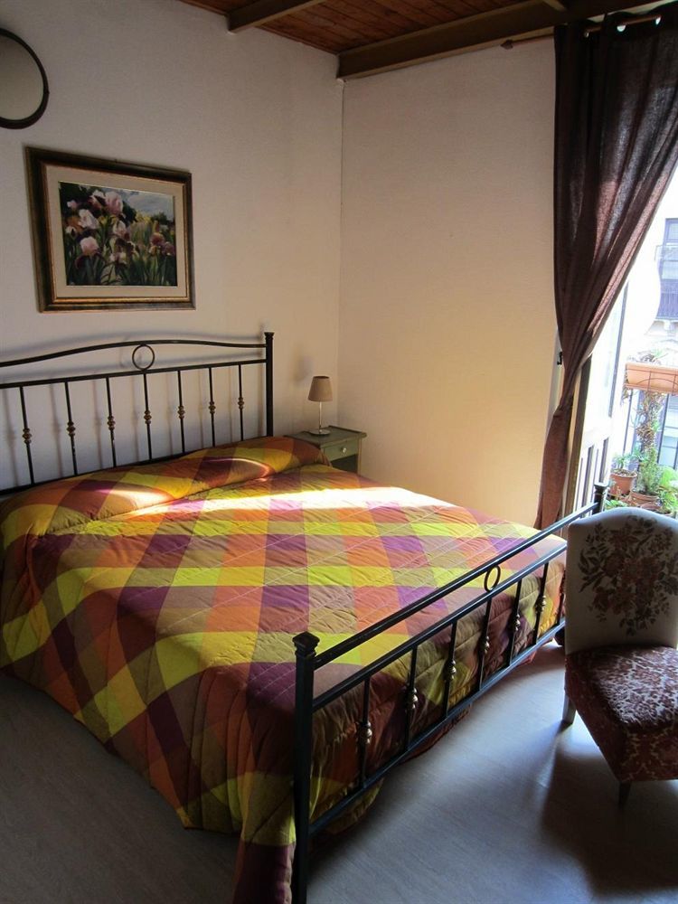 I Vespri Bed & Breakfast Catania Exterior photo